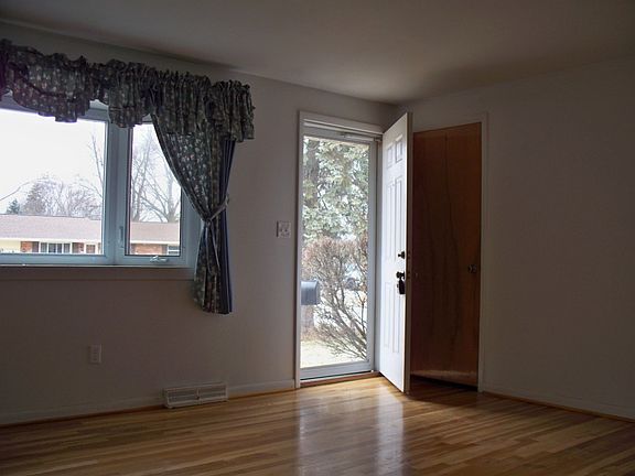 2nd image of 744 Paula St