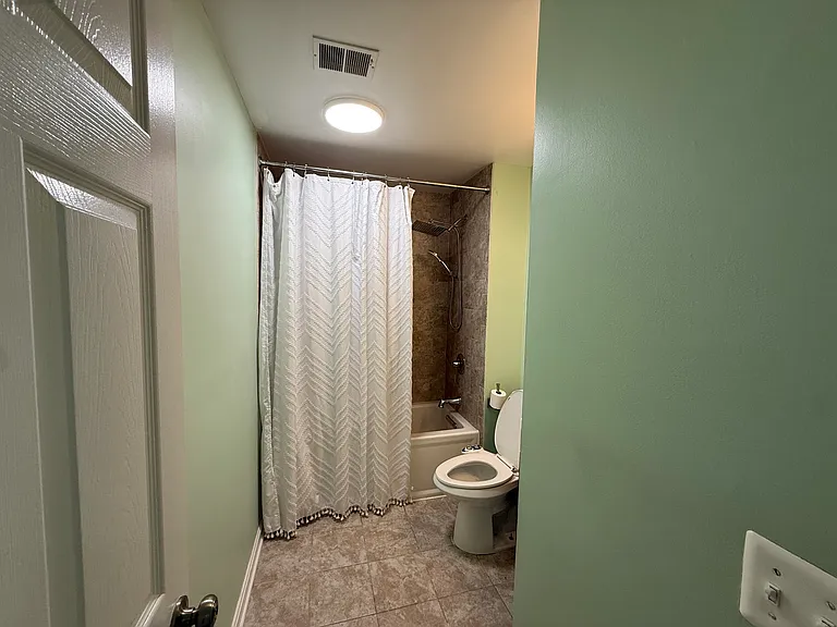 6602 Thackwell Way #F — Photo 8