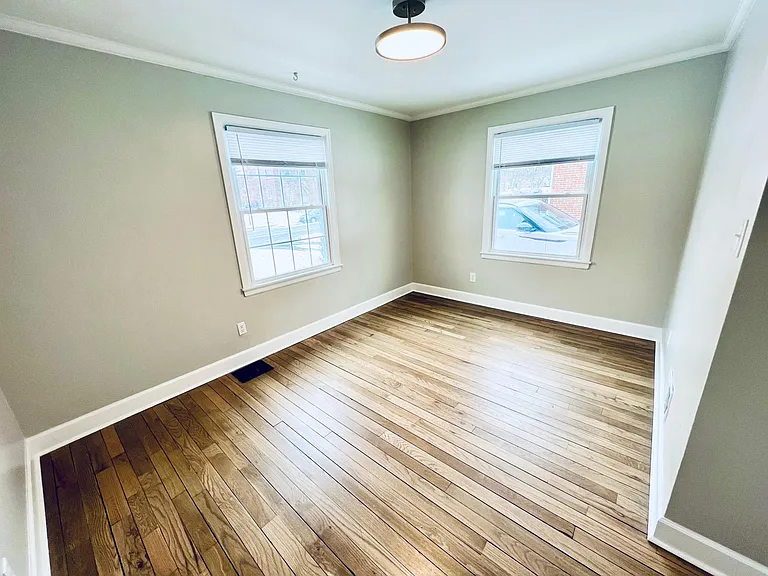 1600 Waltham Rd #B — Photo 10