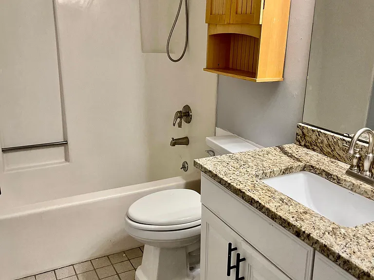 1116 Rutger St #A — Photo 5