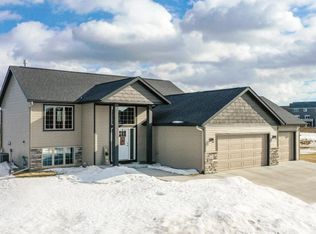 6452 Fairway Dr NW, Rochester, MN 55901
