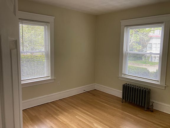 4th image of 10 Belmont St #1R