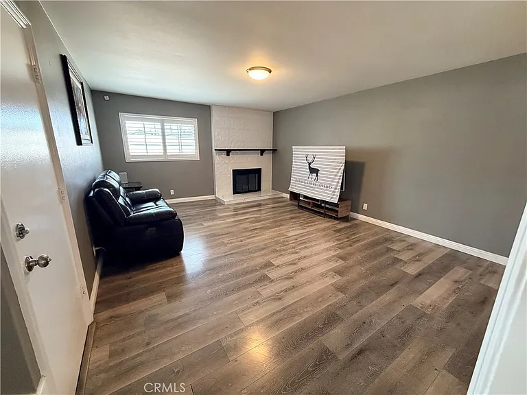 2139 W 160th St — Photo 5