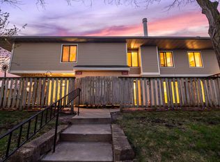 1241 Wagon Wheel Rd, Hopkins, MN 55343