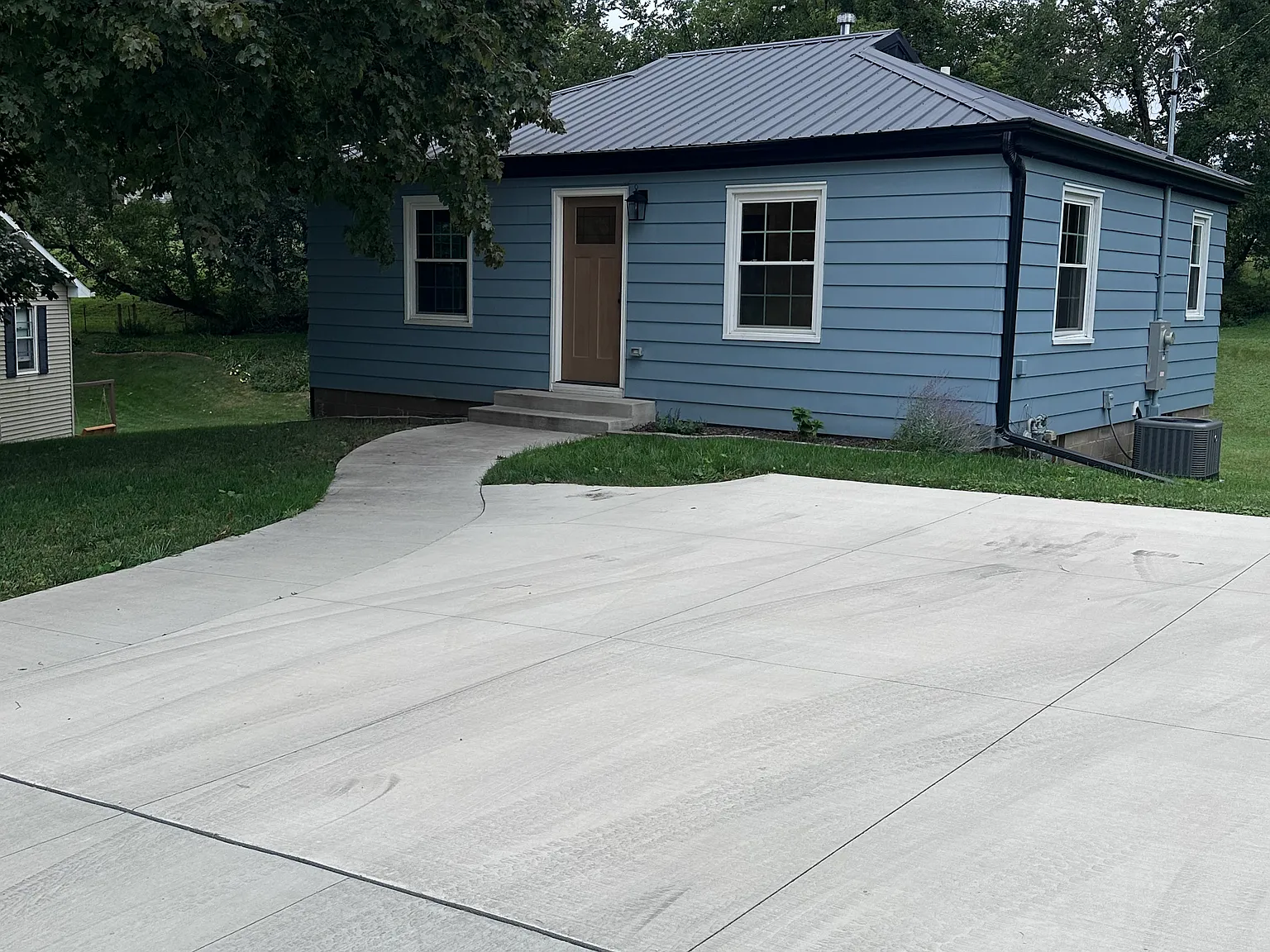 3 bed, 1400 sqft, $1,750 — Photo 2