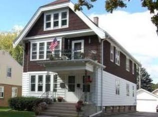 2143 N 65th St, Wauwatosa, WI 53213