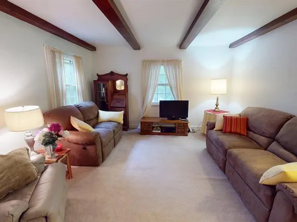 149 Brookside Ave, River Vale, NJ 07675