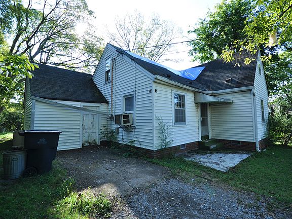 4th image of 2707 Alhambra Cir
