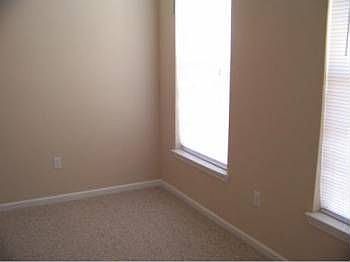 5th image of 2252 Beach Dr