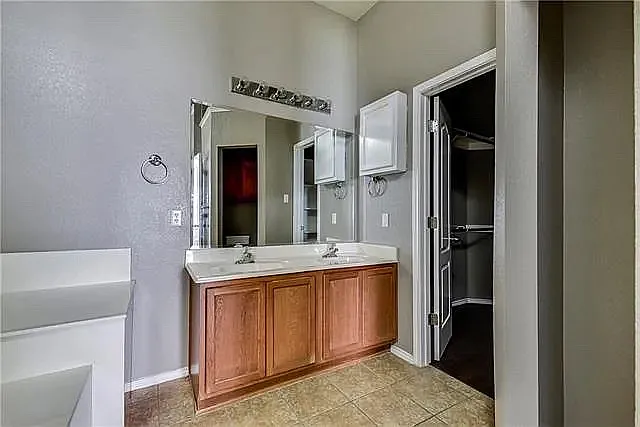 1318 Rainbow Parke Dr — Photo 8