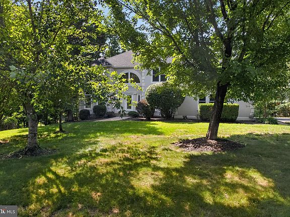 5th image of 10712 Perrin Cir