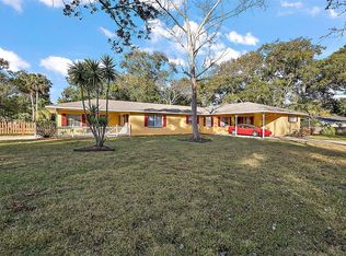 1111 E 3rd Ave, Mount Dora, FL 32757