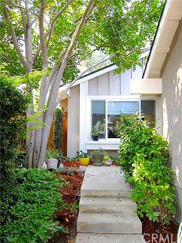 1st image of 530 Juniper St