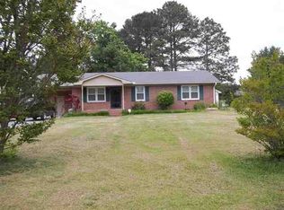 102 River Dr, Richlands, NC 28574