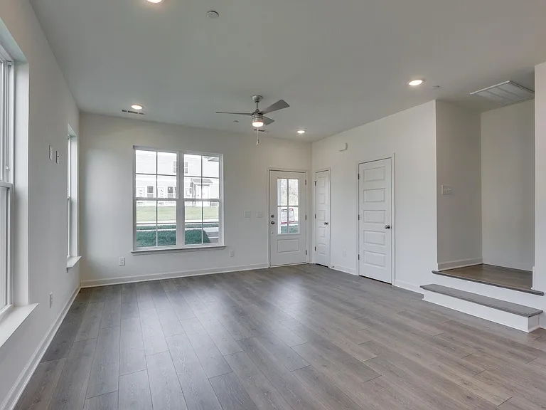 169 Bess Blvd — Photo 30