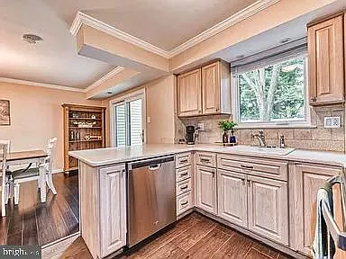 3 bed, 2.5 bath, 1632 sqft, $3,000 — Photo 4