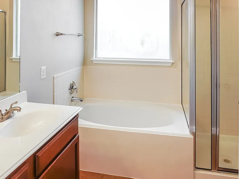 8751 Sunrise Canter Dr — Photo 10
