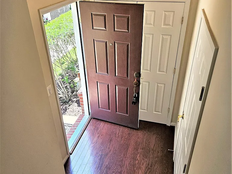 11268 Wortham Crest Cir #8 — Photo 5