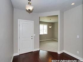 4th image of 571 E Wildfire Rose Ln #308