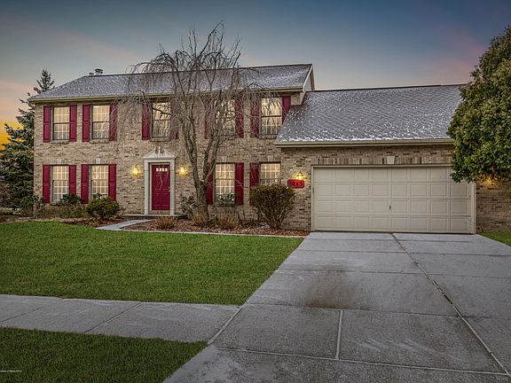 2nd image of 1043 Harrington Ln