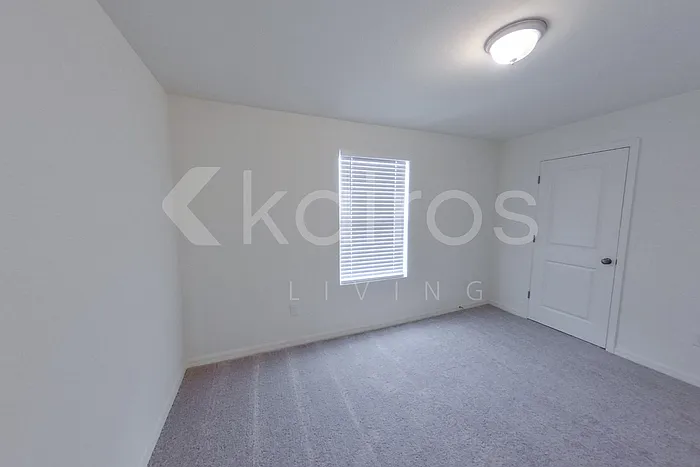 1148 Vinita Ave — Photo 11