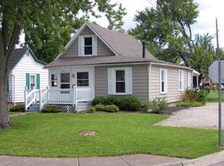 635 W 8th St, Marysville, OH