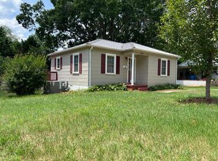 364 21st Ave NE, Hickory, NC 28601