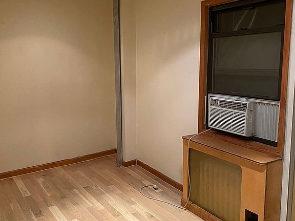 4th image of 380 3rd Ave #21C