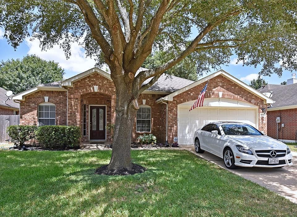 1st image of 21718 Oakbridge Park Ln