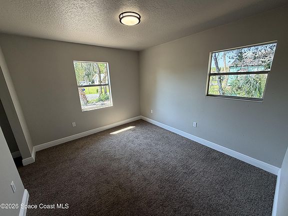 5th image of 1750 Rosa St