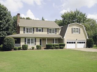 200 Knollwood Dr, Forest City, NC 28043