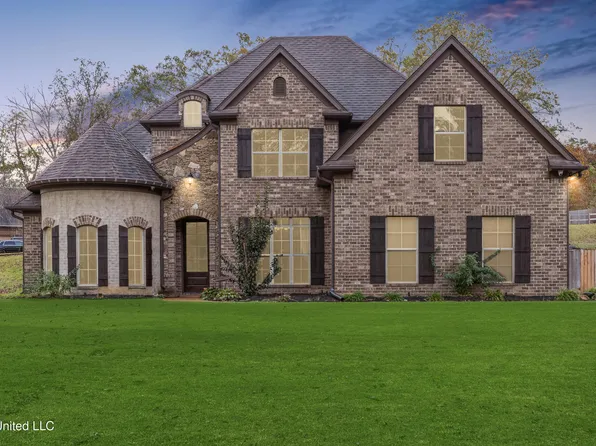 9879 Cypress Hollow Dr, Olive Branch, MS 38654