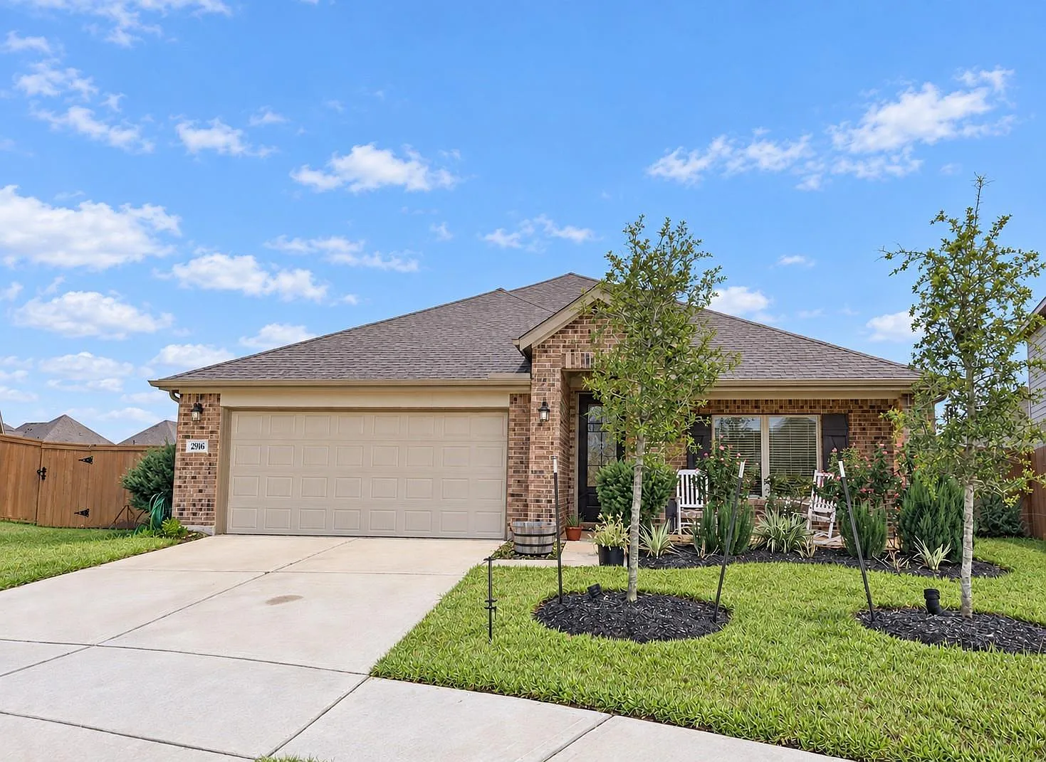 4 bed, 2.0 bath, 1947 sqft, $2,695 — Photo 1
