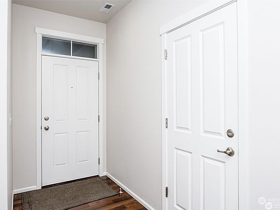 3rd image of 10540 191st Street E