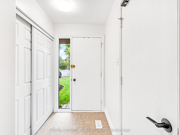 5th image of 121 Castlefrank Rd #15