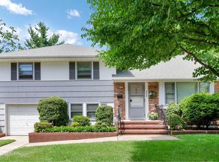 3629 Woodbridge Ln N, Wantagh, NY 11793