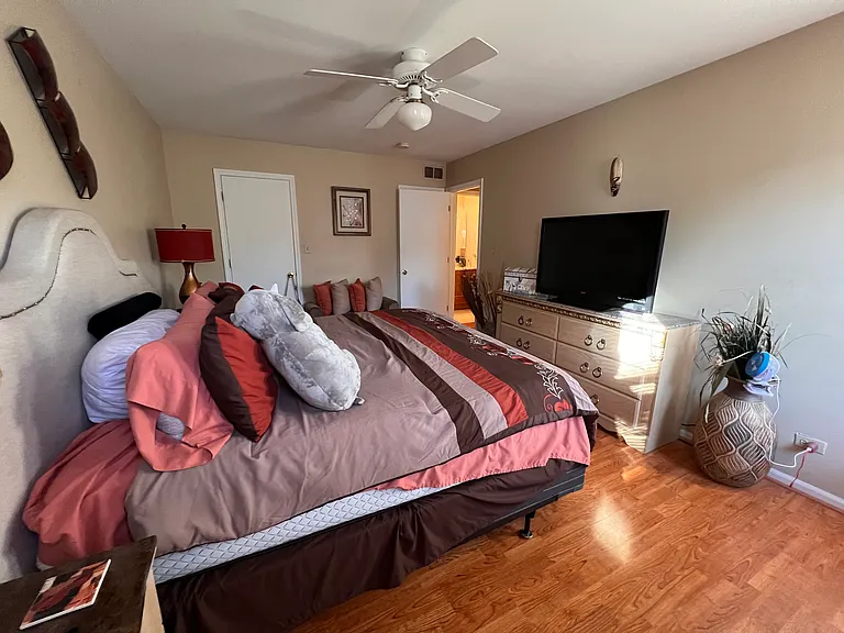 2694 College Hill Cir — Photo 13