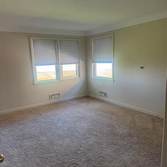 11506 Riverside Dr E — Photo 11