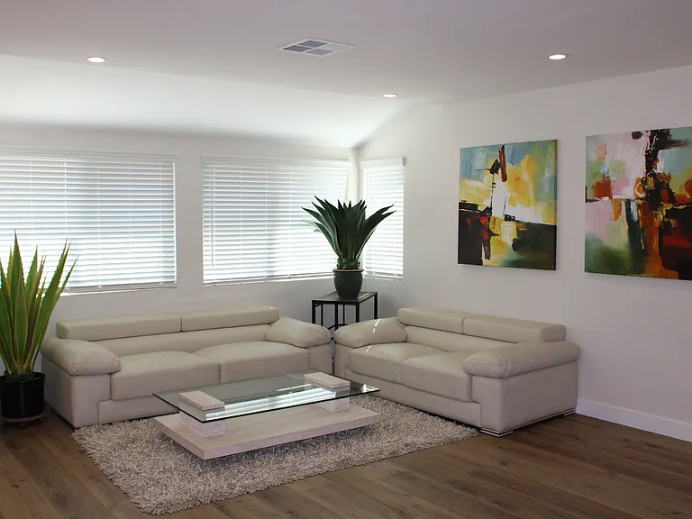 271 Grace Ave — Photo 10