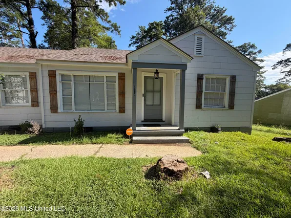 618 Launcelot Rd, Jackson, MS 39206