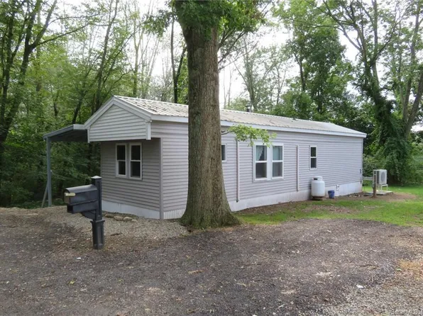 17 Conrad Park, Killingly, CT 06241