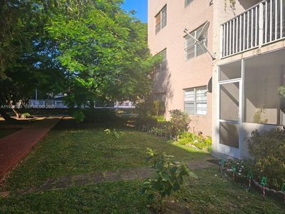 8411 NW 8th St APT 111, Miami, FL, 33126