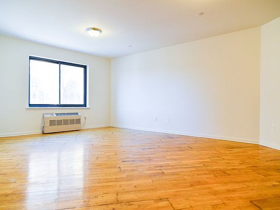 2nd image of 709 Flushing Ave #2A