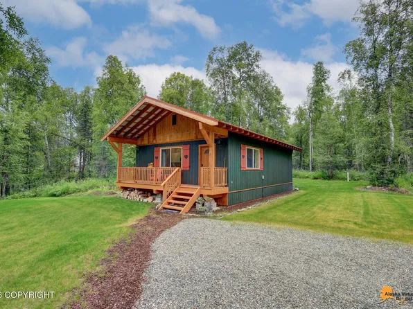14899 E Petwood Cir, Talkeetna, AK 99676