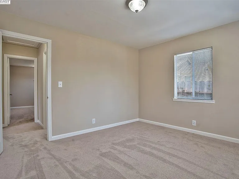 250 Medford Ave — Photo 6
