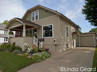 97 Pearl St, Sparta, MI 49345
