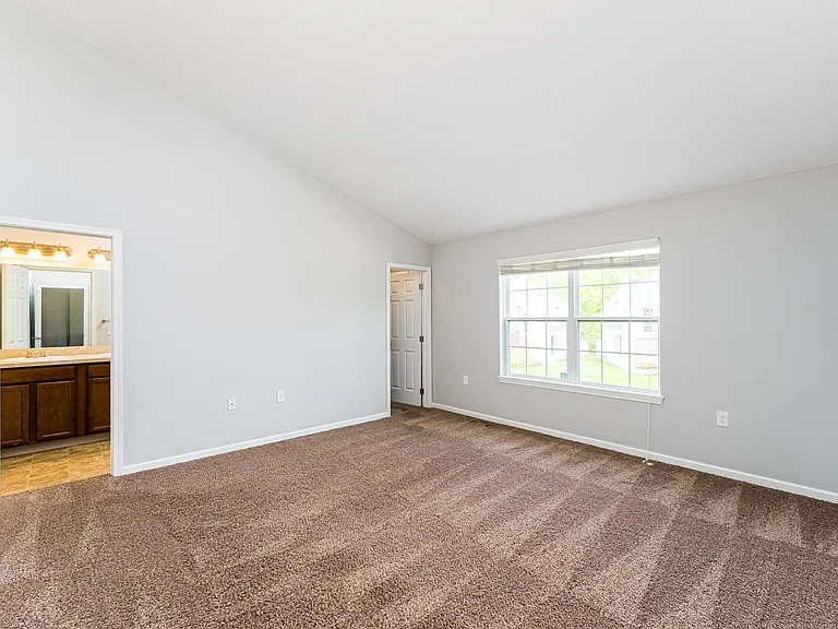 Olentangy Reserve in Olentangy School District — Photo 17