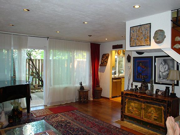 3rd image of 116 Pine Wood Ln