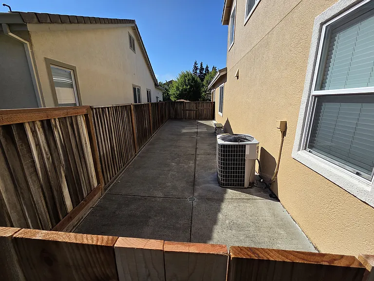 4206 Virginia Pine Ct — Photo 32