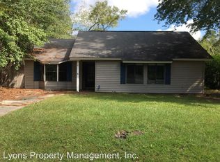 6 Springlake Cir, Valdosta, GA 31602
